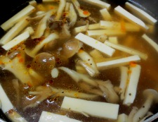 酸辛湯風スープ　調理①