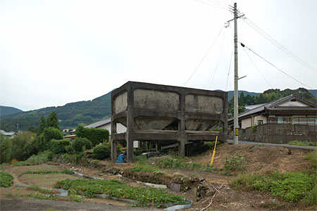 松浦炭鉱のホッパー01