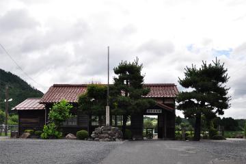 美作滝尾駅(2)