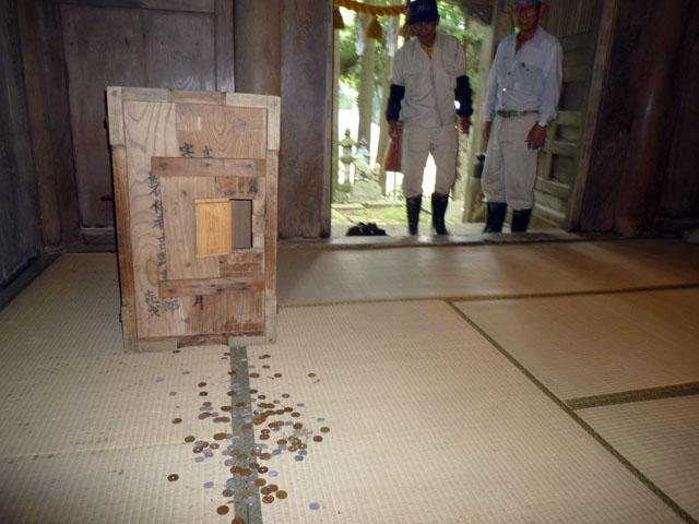 頭川神社で賽銭泥棒 頭川ライフ 富山の里山に生き方を学ぶ