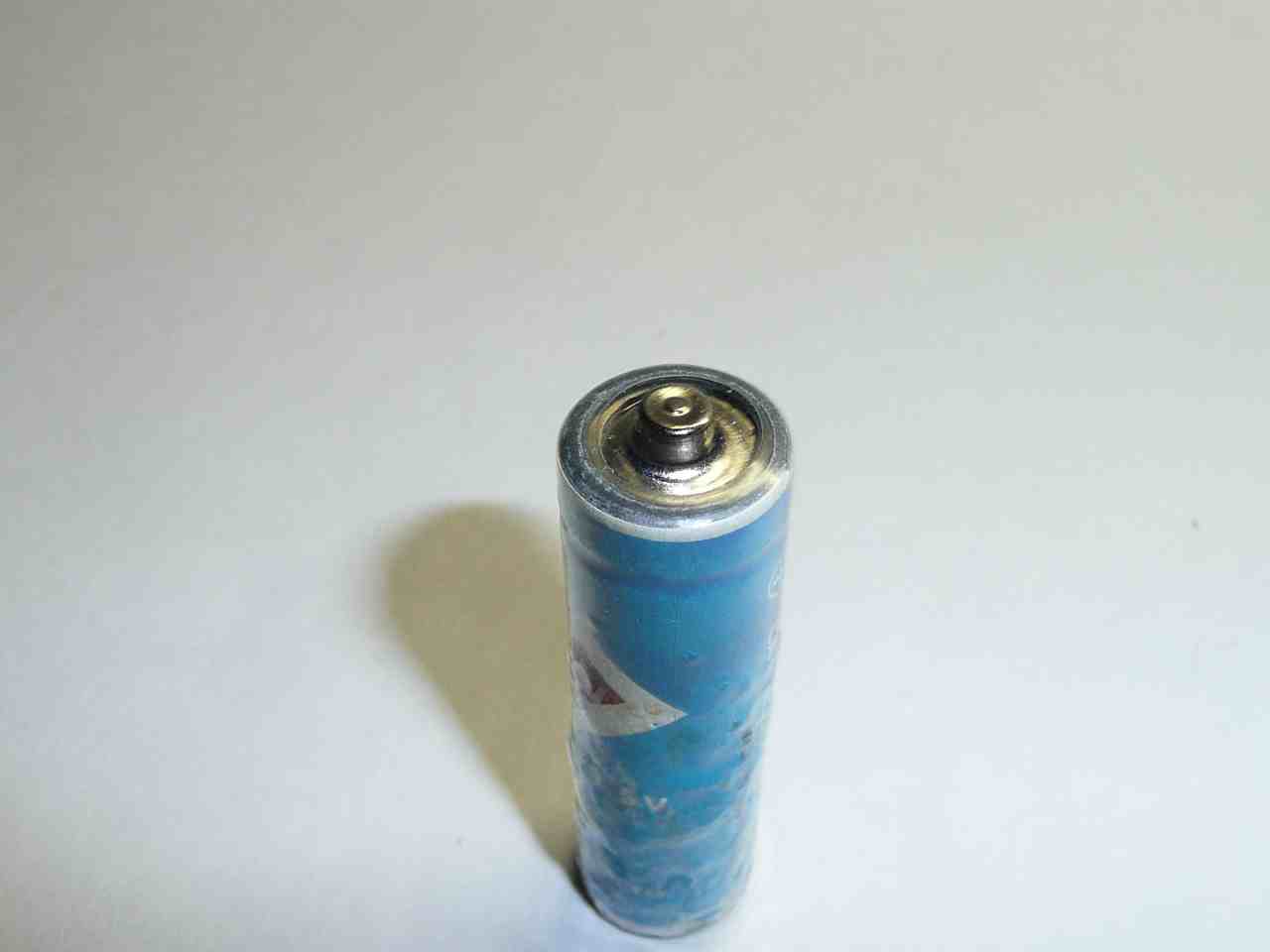 乾電池の画像集 出張所Ⅱ YUASA DIAMOND UM-3 単3形乾電池