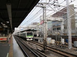 神田駅東京寄りの定点観測（2011年3月6日）